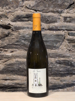 Bottle of Château Guipière La Tour Vieilles Vignes Muscadet Sèvre et Maine Sur Lie