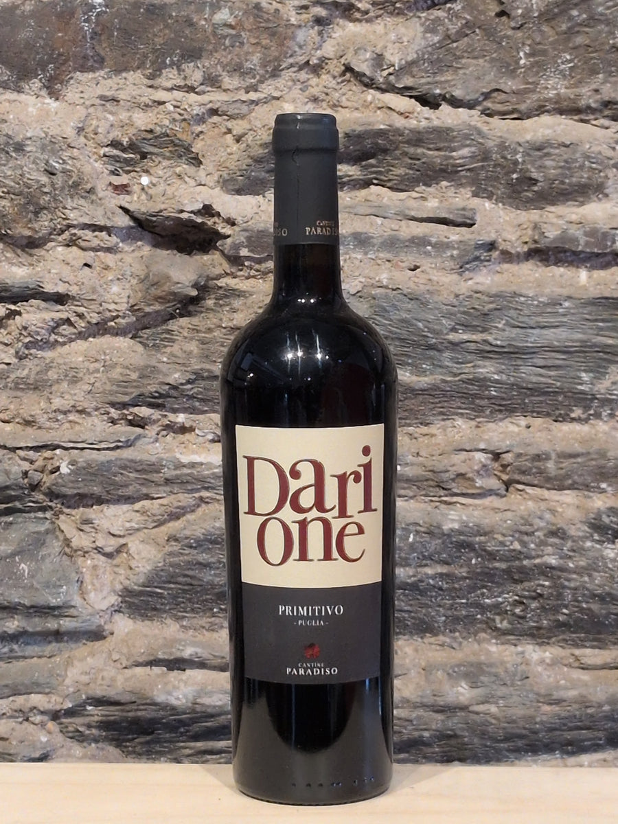 Bottle of Cantine Paradiso Darione Primitivo