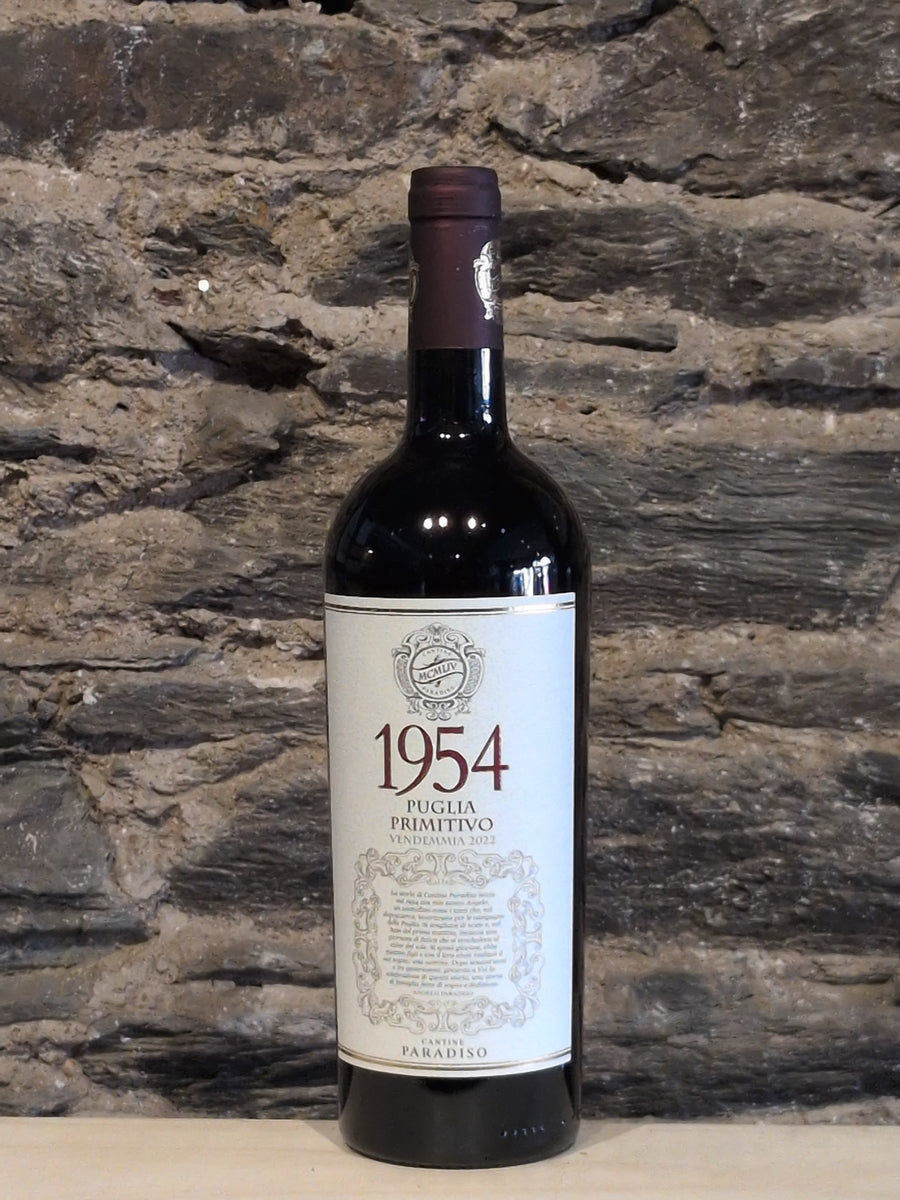 Bottle of 1954 Primitivo Cantine Paradiso