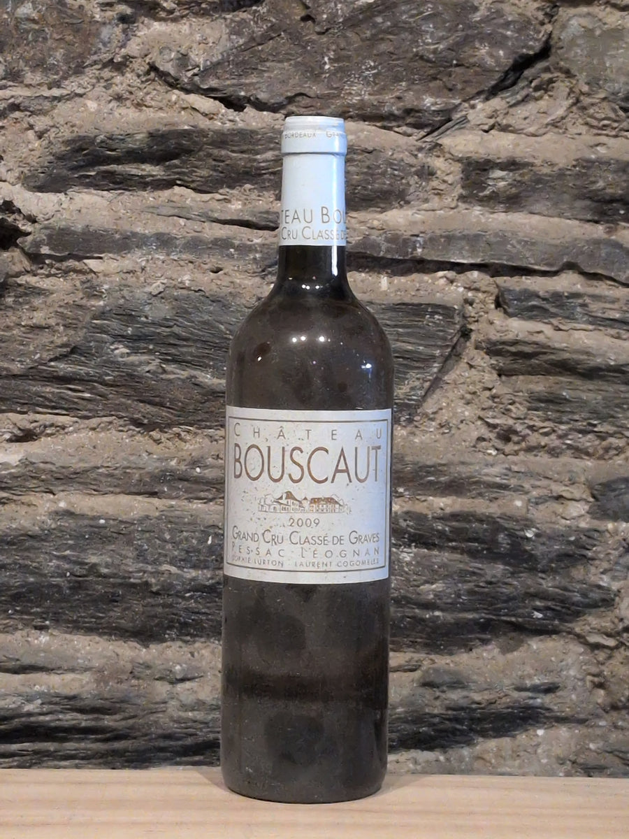 Bottle of Château Bouscaut Blanc 2009