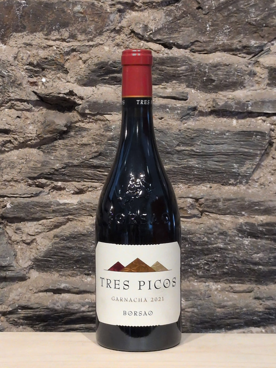Bottle of Tres Picos Borsao Garnacha Classico