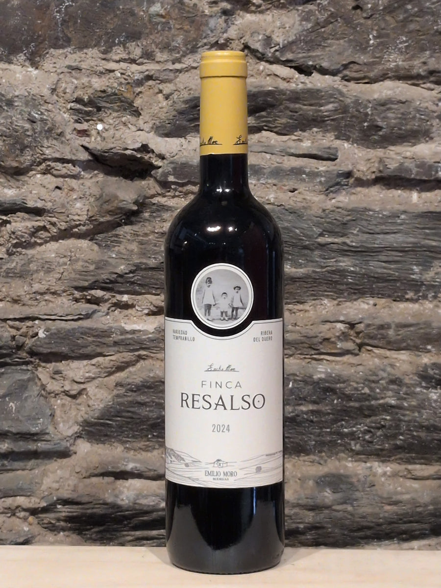 Bottle of Emilio Moro Finca Resalso