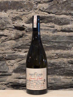 Bottle of Saint Clair Pioneer Block Sauvignon Blanc
