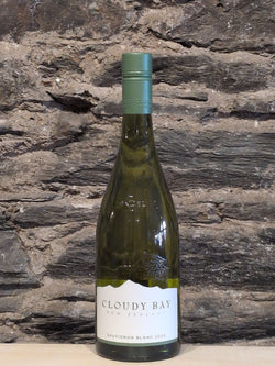 Bottle of Cloudy Bay Sauvignon Blanc